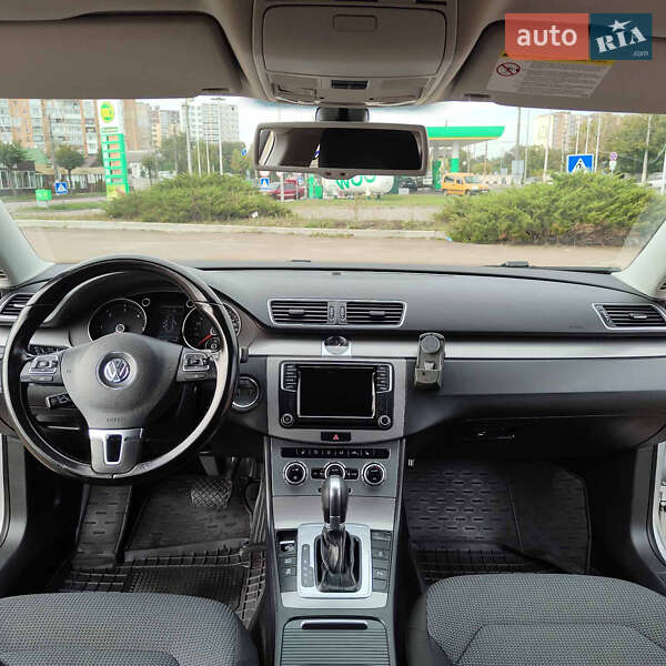 Универсал Volkswagen Passat 2013 в Житомире