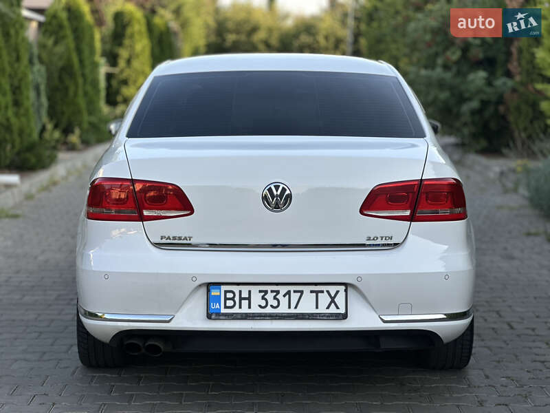 Седан Volkswagen Passat 2012 в Одессе