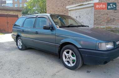 Універсал Volkswagen Passat 1990 в Костопілі