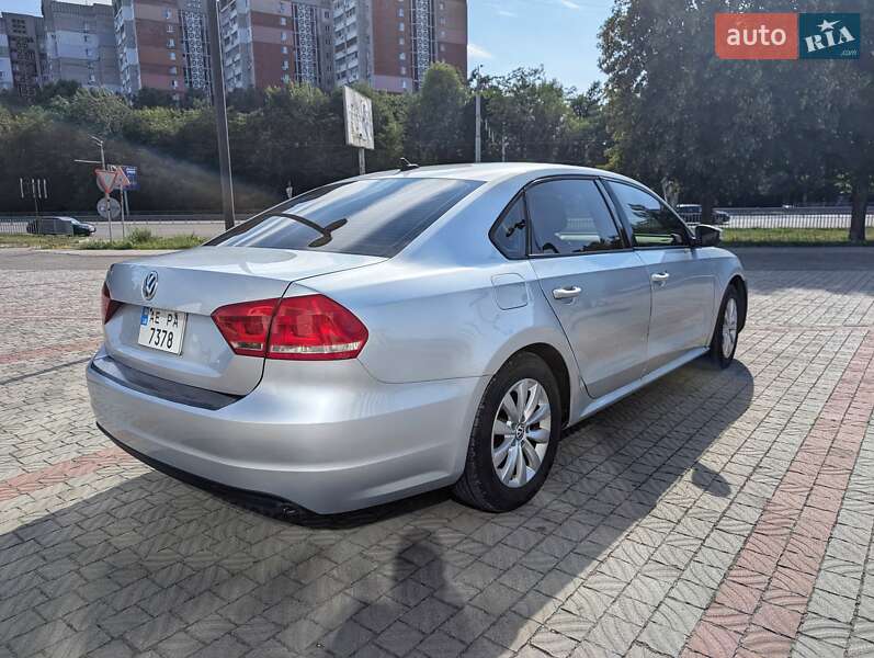 Седан Volkswagen Passat 2013 в Днепре фото 10 Седан Volkswagen Passat 2013 в Днепре