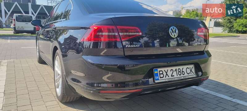 Седан Volkswagen Passat 2015 в Хмельницькому