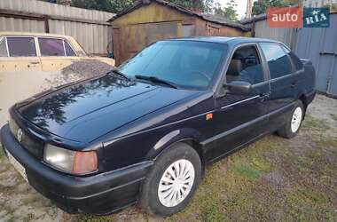 Седан Volkswagen Passat 1992 в Харькове