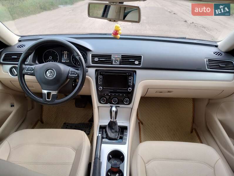 Седан Volkswagen Passat 2013 в Ахтырке