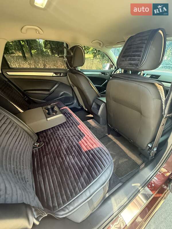 Седан Volkswagen Passat 2013 в Глухове