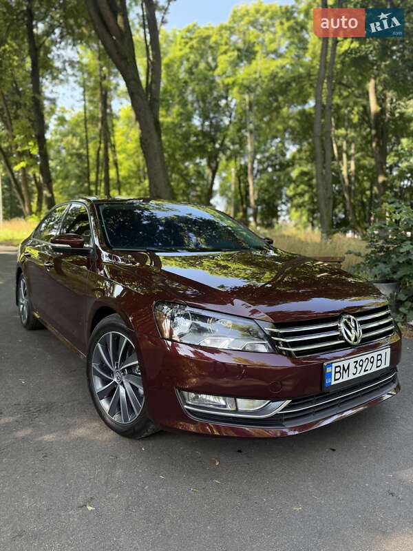 Седан Volkswagen Passat 2013 в Глухове