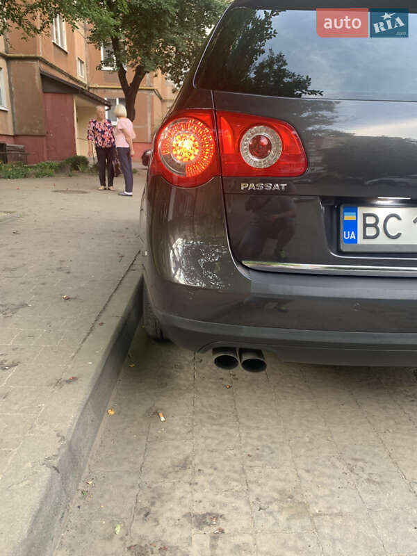 Универсал Volkswagen Passat 2010 в Львове