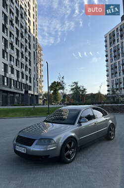 Седан Volkswagen Passat 2005 в Кропивницком
