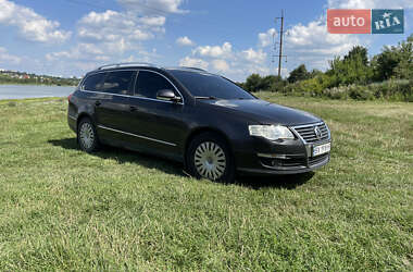 Универсал Volkswagen Passat 2005 в Хмельницком