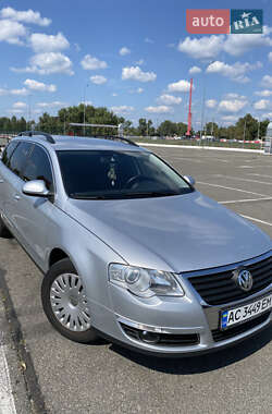 Універсал Volkswagen Passat 2009 в Києві