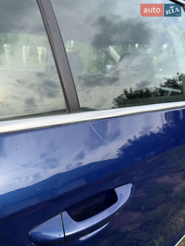 Седан Volkswagen Passat 2006 в Дубні