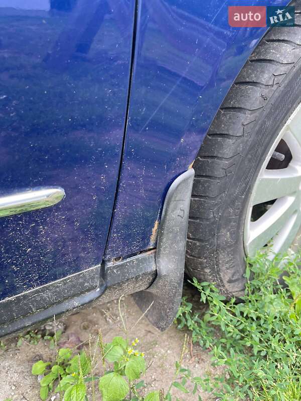 Седан Volkswagen Passat 2006 в Дубні