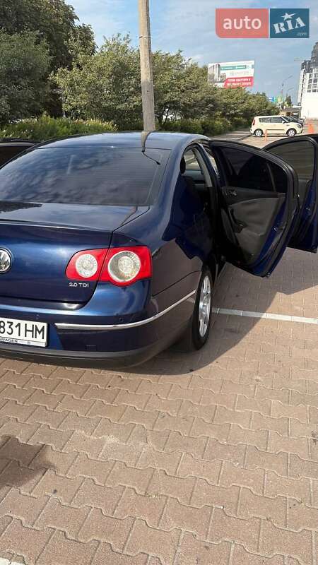 Седан Volkswagen Passat 2006 в Житомирі