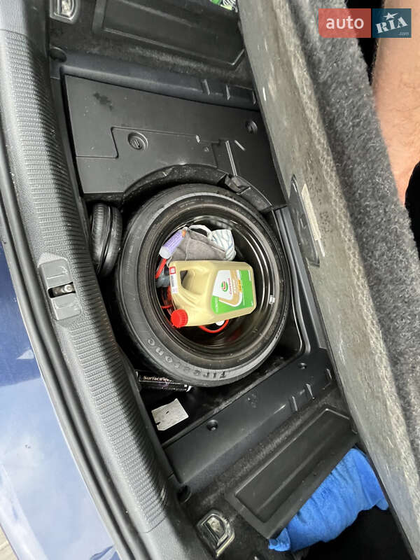 Універсал Volkswagen Passat 2012 в Львові