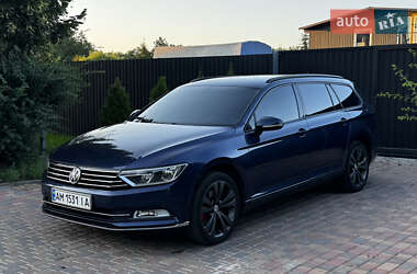 Универсал Volkswagen Passat 2017 в Киеве