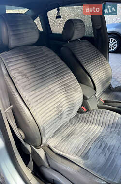 Седан Volkswagen Passat 2003 в 