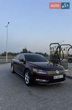 Седан Volkswagen Passat 2012 в Дніпрі