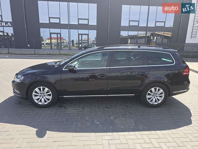 Універсал Volkswagen Passat 2011 в Луцьку