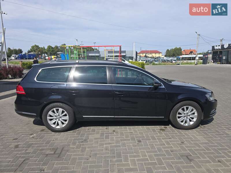 Універсал Volkswagen Passat 2011 в Луцьку