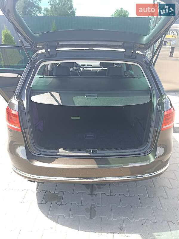 Универсал Volkswagen Passat 2012 в Шептицькому