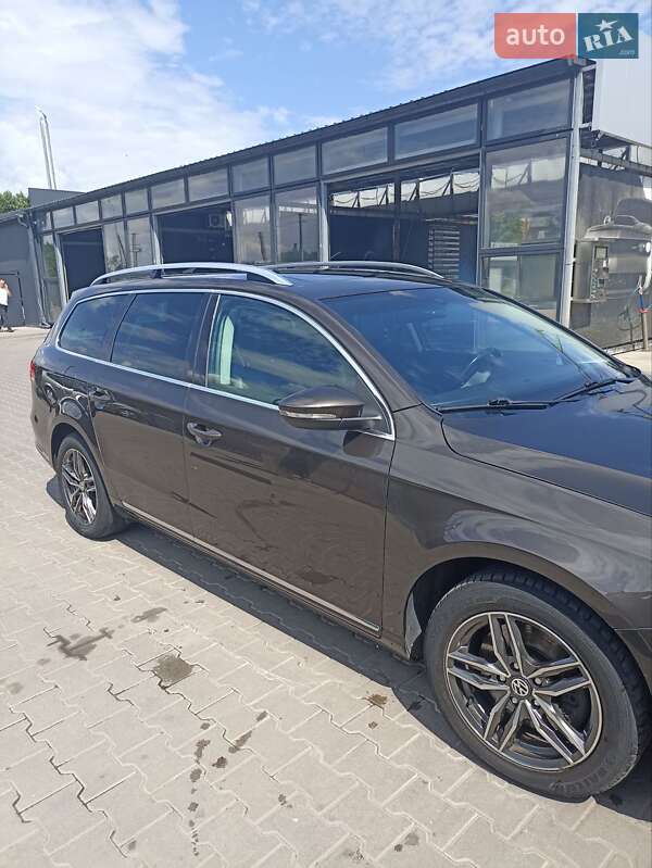 Универсал Volkswagen Passat 2012 в Шептицькому