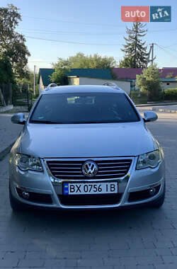 Универсал Volkswagen Passat 2006 в Городке