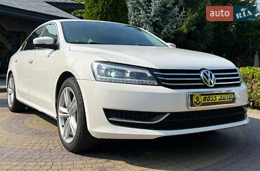 Седан Volkswagen Passat 2014 в Львове
