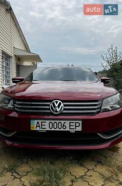 Седан Volkswagen Passat 2014 в Днепре