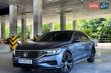 Седан Volkswagen Passat 2020 в Одесі