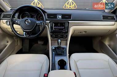 Седан Volkswagen Passat 2017 в Киеве