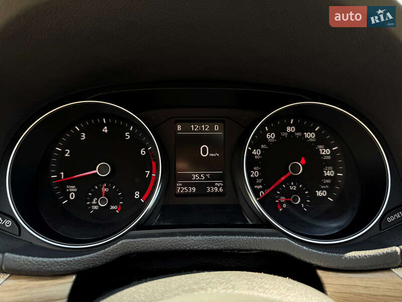 Седан Volkswagen Passat 2017 в Киеве