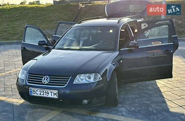 Универсал Volkswagen Passat 2002 в Звягеле