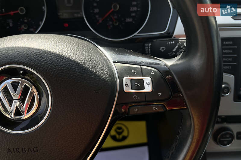 Универсал Volkswagen Passat 2015 в Мукачево