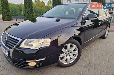 Седан Volkswagen Passat 2009 в  фото 24 Седан Volkswagen Passat 2009 в