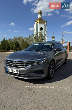 Седан Volkswagen Passat 2021 в Кривом Роге