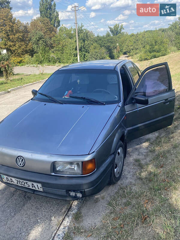 Volkswagen Passat 1992