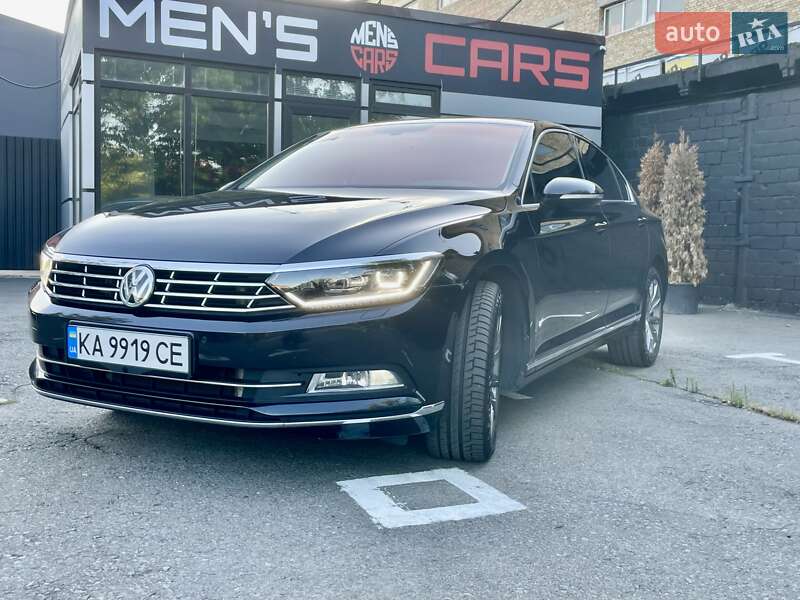 Седан Volkswagen Passat 2015 в Киеве