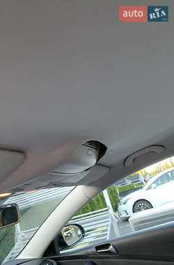 Универсал Volkswagen Passat 2010 в Коростене