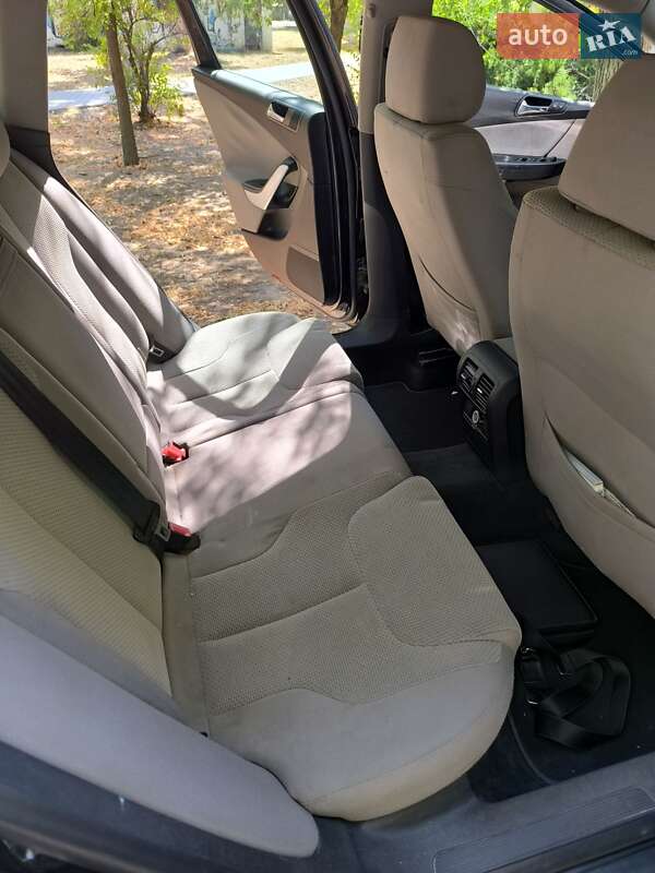 Универсал Volkswagen Passat 2006 в Рени