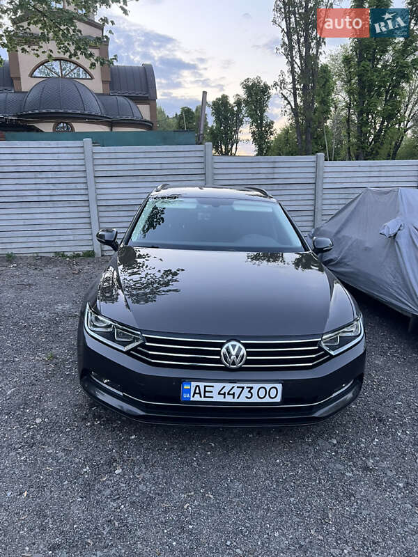 Универсал Volkswagen Passat 2016 в Кривом Роге