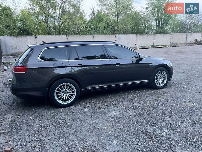 Универсал Volkswagen Passat 2016 в Кривом Роге