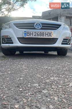 Седан Volkswagen Passat 2011 в Одесі