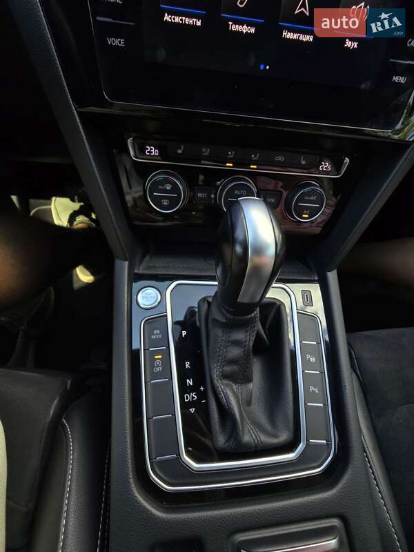 Универсал Volkswagen Passat 2019 в Днепре