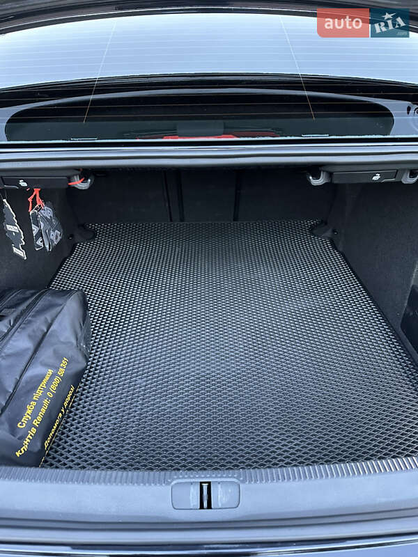 Седан Volkswagen Passat 2011 в Миколаєві