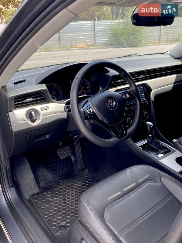Седан Volkswagen Passat 2021 в Кривом Роге фото 11 Седан Volkswagen Passat 2021 в Кривом Роге