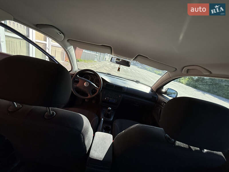 Седан Volkswagen Passat 2001 в Чернігові