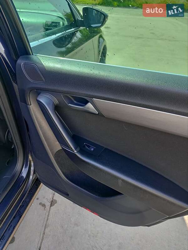 Универсал Volkswagen Passat 2014 в Славуте