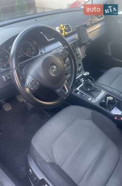 Универсал Volkswagen Passat 2012 в 