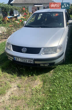 Седан Volkswagen Passat 1999 в Косові
