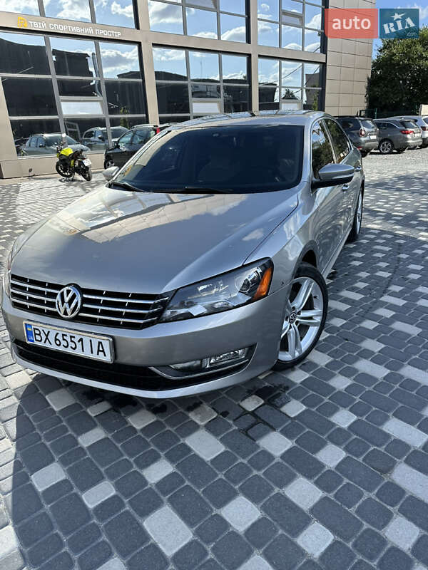 Седан Volkswagen Passat 2012 в Хмельницькому