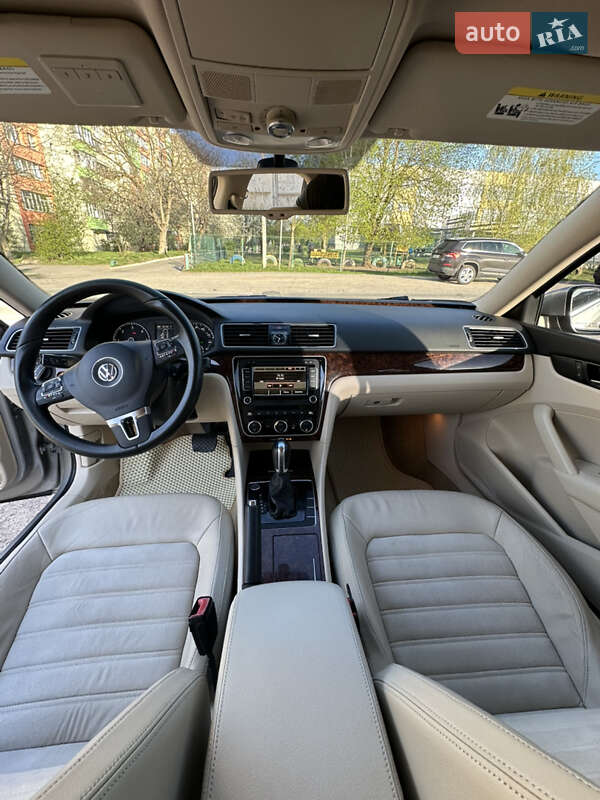 Седан Volkswagen Passat 2012 в Хмельницькому